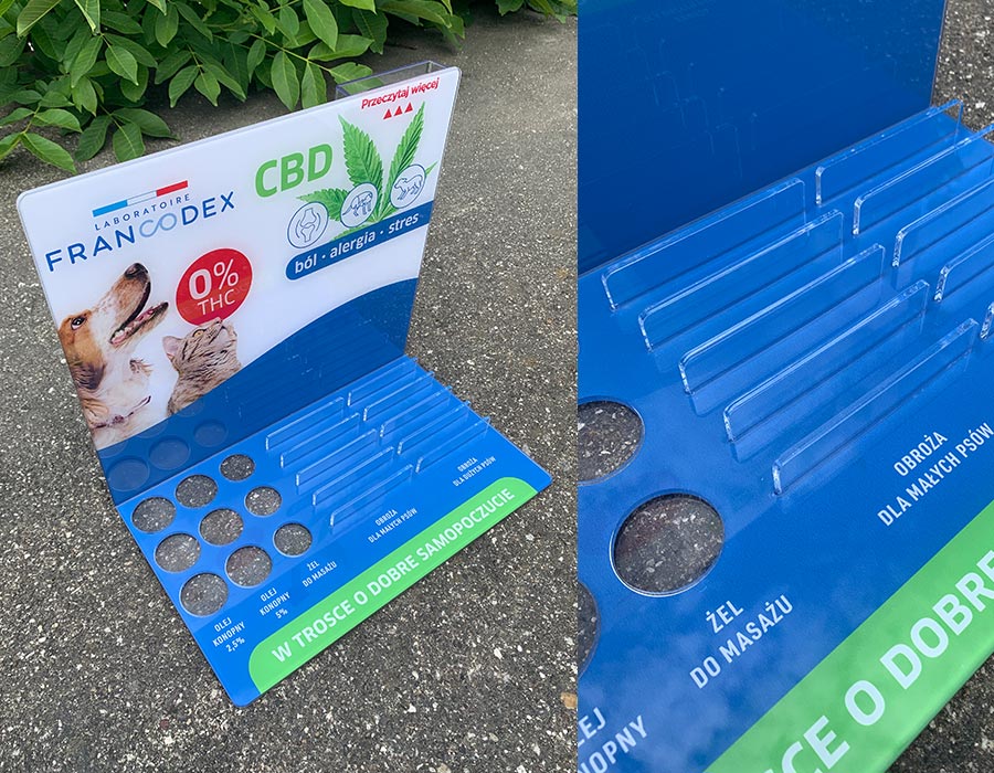 Stand reklamowy kartonowy